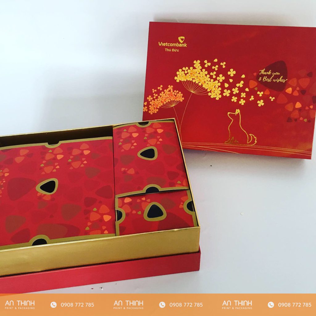 In hộp đựng quà tết theo yêu cầu khách hàng